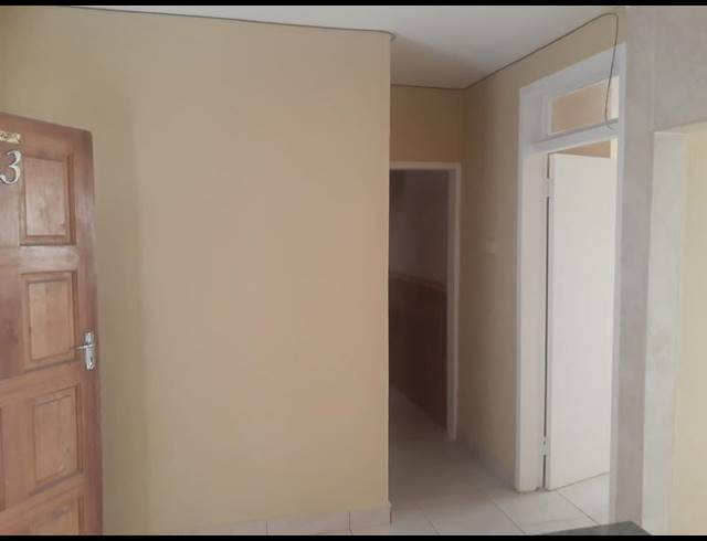 1 BEDROOM APARTMENT FOR SALE IN OVERPORT